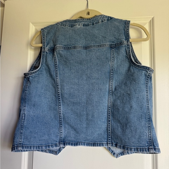Universal Thread Blue Denim Vest - Picture 3 of 3